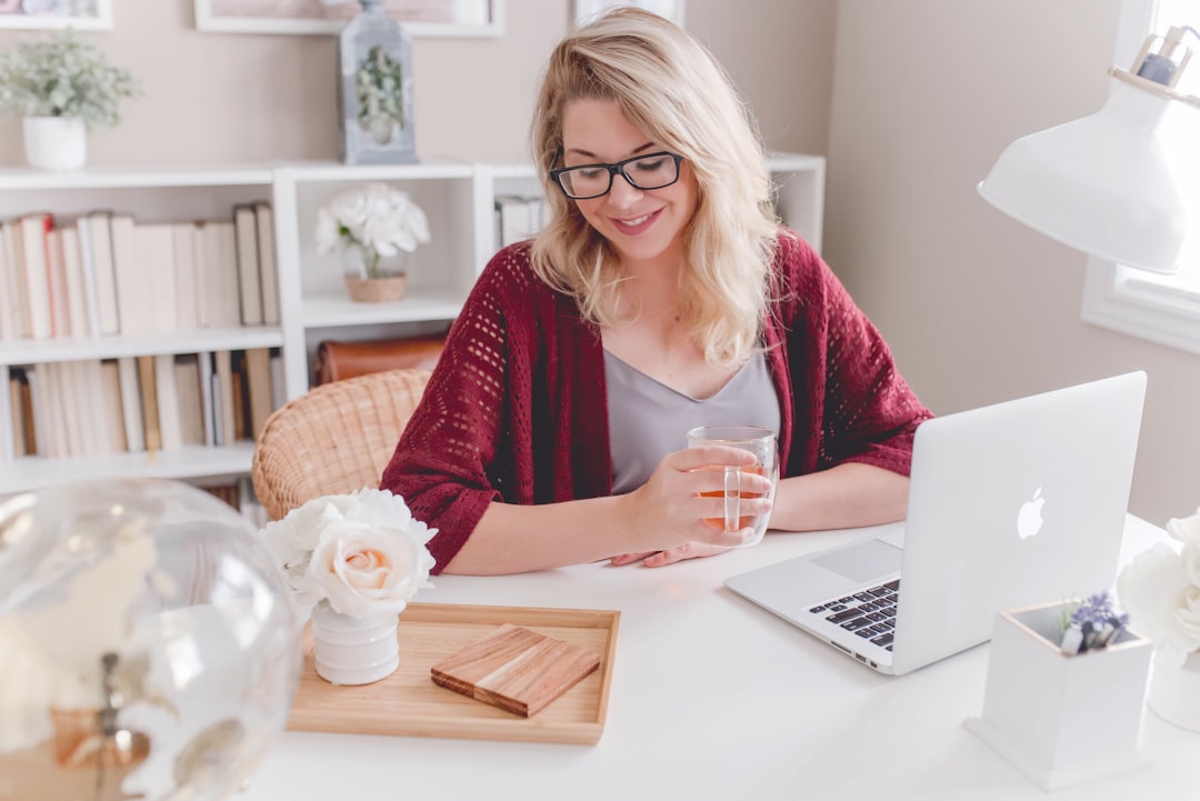 Como criar um blog de sucesso trabalhando sozinho